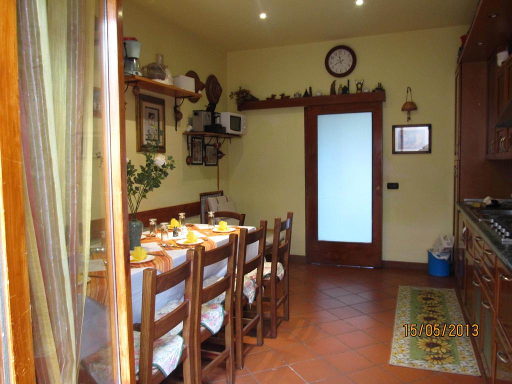La Bella Casa Del Cuoco Ξενοδοχείο Campi Bisenzio Δωμάτιο φωτογραφία